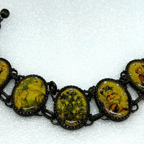 Avon Victorian Christmas Scenes Bracelet Antique Brass Tone Signed - Picture 12 of 12